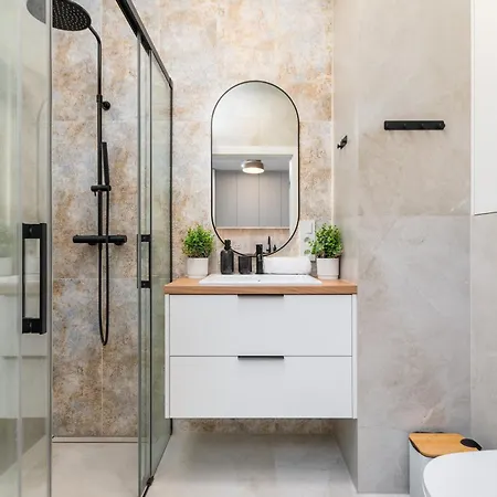 Kolejowa 43a By Homeprime アパート *