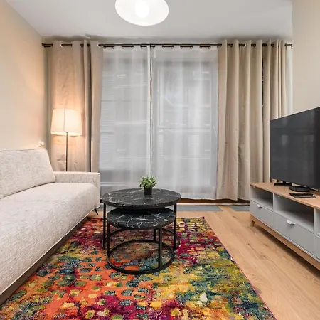 Kolejowa 43a By Homeprime Apartment *