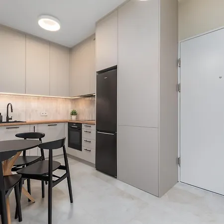 Kolejowa 43a By Homeprime Apartamento *